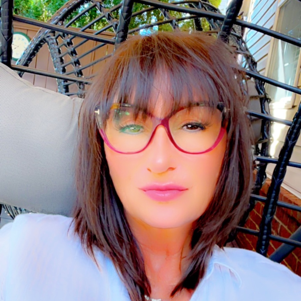 Meet your Posher, Danita